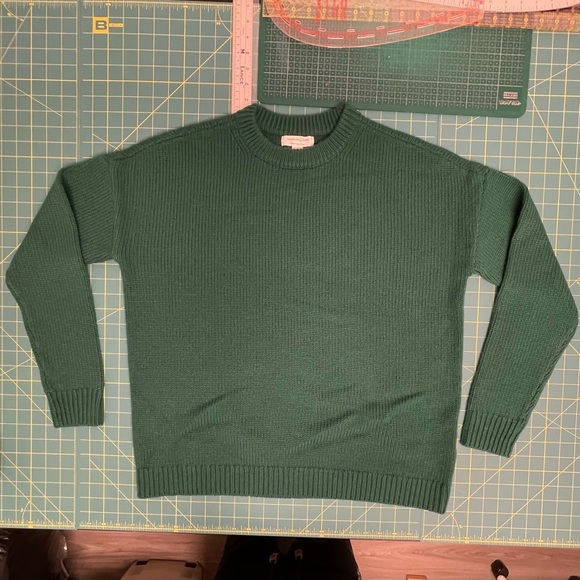 BNWOT Something Navy Green Sweater (T&B) - Picture 5 of 7